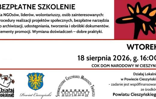 Biała grafika z czarnym tekstem i czerwonymi liniami oddzielającymi poszczególne części plakatu. W prawym górnym rogu znajduje się czerwone pole z czarno-pomarańczowym symbolem. Na dole umieszczono logotypy organizatorów i partnerów. W centralnej części dużym tekstem wyróżniono datę i miejsce szkolenia.
